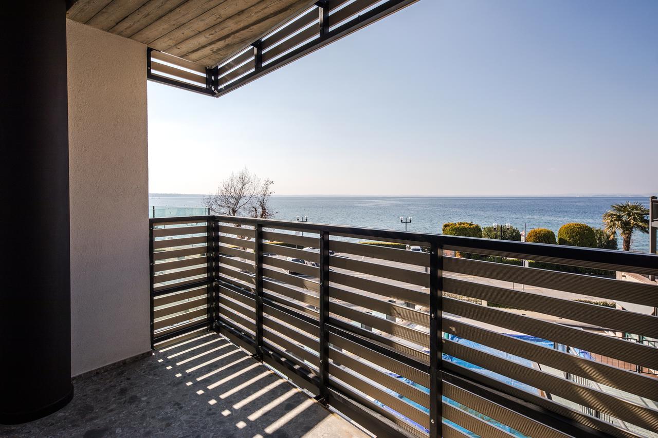 Superior Double Room Balcony Lake View